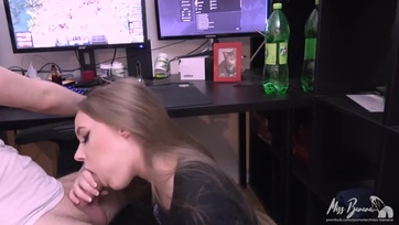Kedvesem élvezésig szopott Thumb