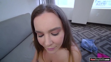 Cumiztatás után megkúrta a mostohaanyukája jókora didkóit és a hamvas sunáját Thumb