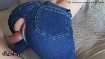 Kiszakította a mostoha húgocskája naciját és brutálisan megkefélte a passzentos muffocskáját Thumb