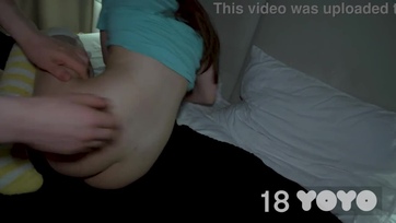 Leszívtam a mostoha bátyusom orbitális faszát és felszólítottam hogy tüzelje csordultig a pinácskámat Thumb