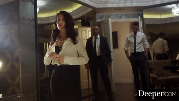 Szívesen elment egy életteli numerára a kettő pasassal a divatos feleség Thumb