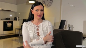 Miután elpicsáztam a játékban lehajolt a mostohanővérkém hogy beverhessem a kis fingójába Thumb