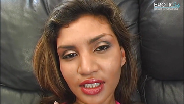 Megengedtem a pasimnak és a legjobb pajtijának hogy szinkronban farkalják meg mind2 lyukamat Thumb