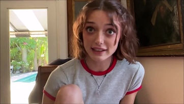 A kéjes mostohanővérem megvillantgatta az ennivaló talpacskáját majd ráesett az eres péniszemre Thumb