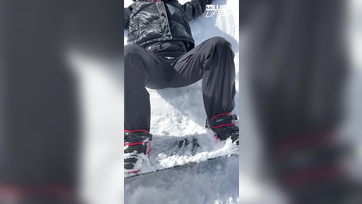 Síelés után dugta popsiba a szexis gyári keblű amatőr bigét a mázlis fickója Thumb