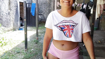 Megkuffantottam a kertben a szexis szomszédban lakó suncit miután bevadultam a tetszetős hátsójára Thumb